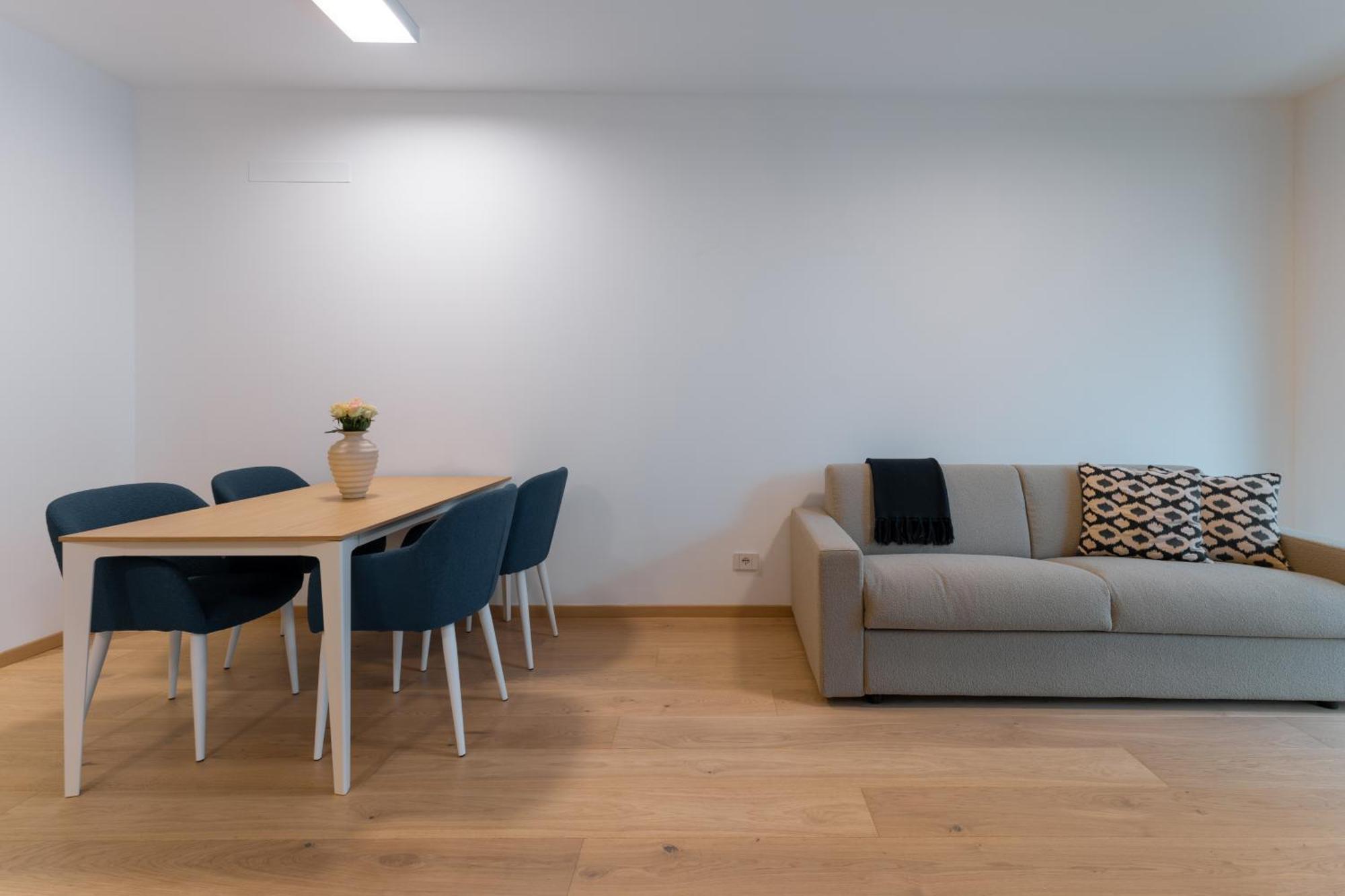 Serviced Apartments By Hotel De Charme Laveno-Mombello Exterior photo