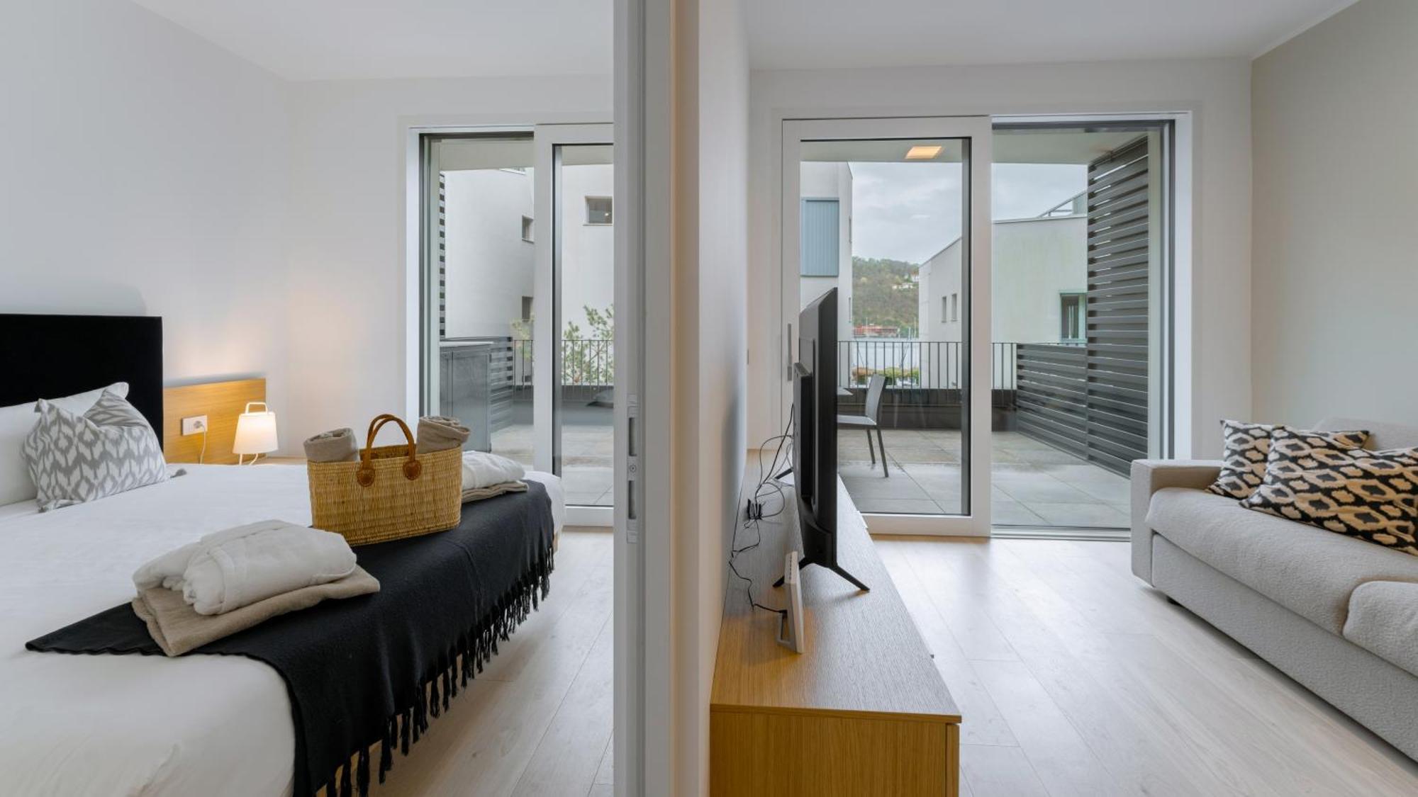 Serviced Apartments By Hotel De Charme Laveno-Mombello Exterior photo