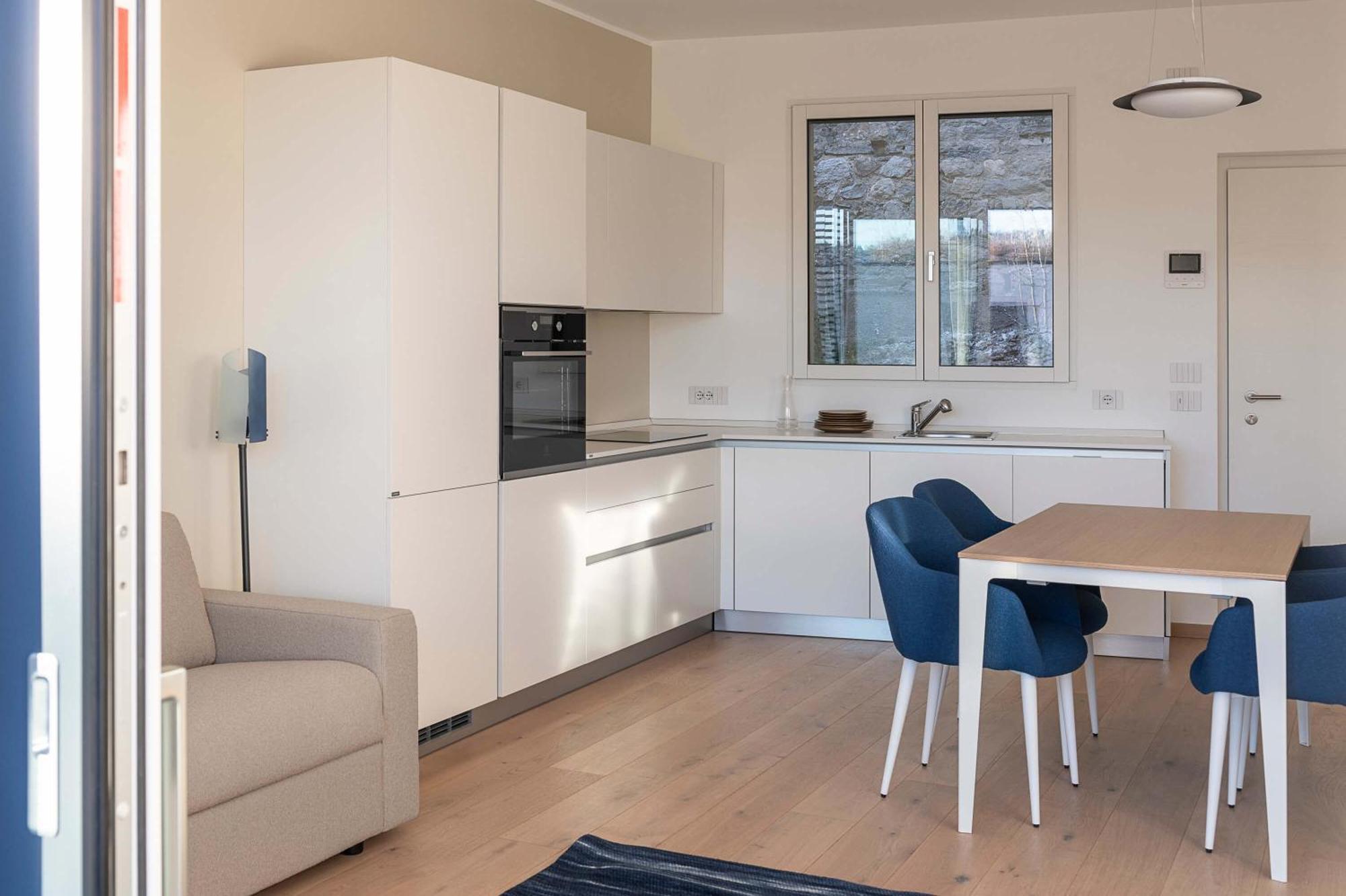 Serviced Apartments By Hotel De Charme Laveno-Mombello Exterior photo