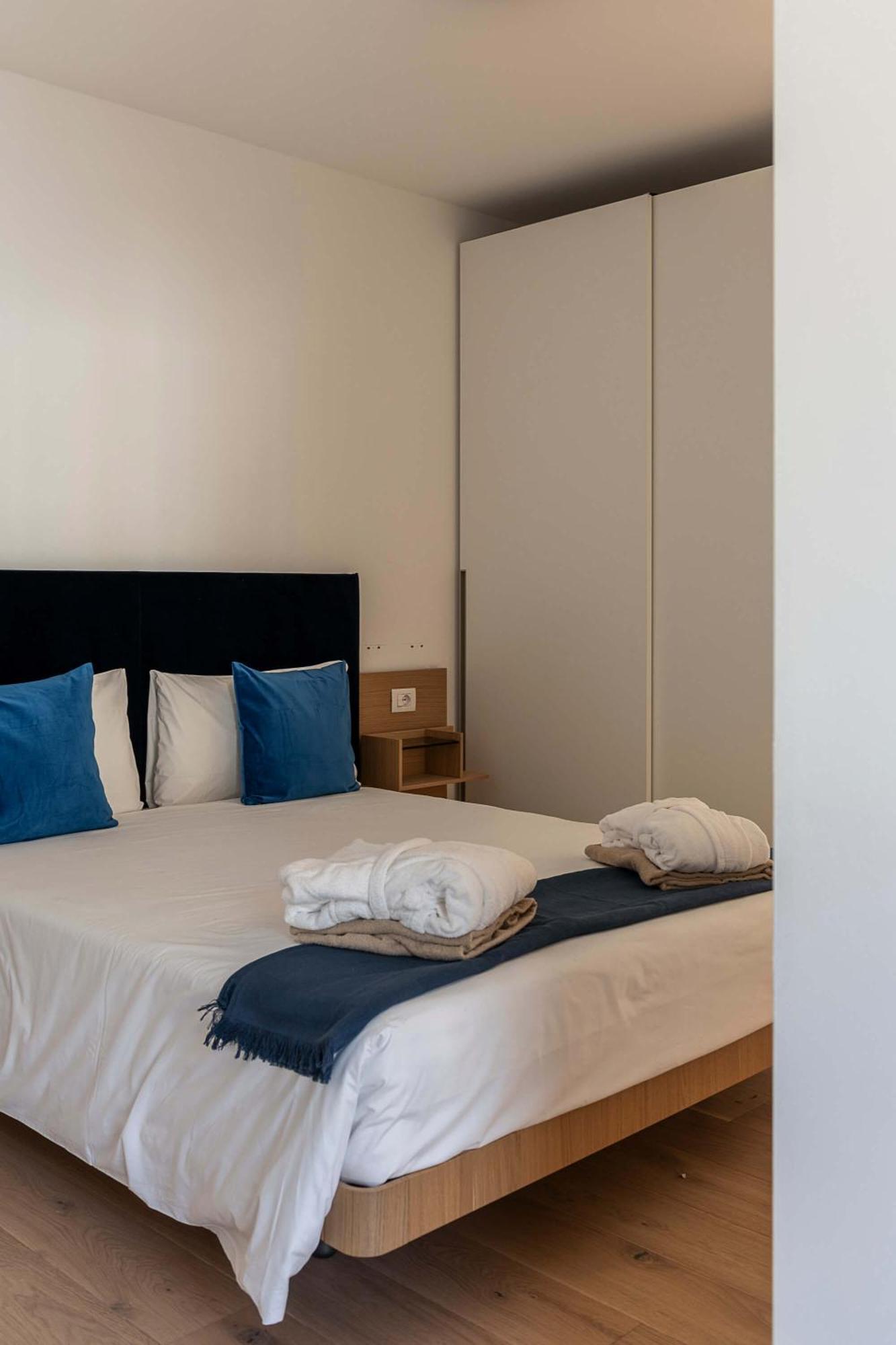Serviced Apartments By Hotel De Charme Laveno-Mombello Exterior photo
