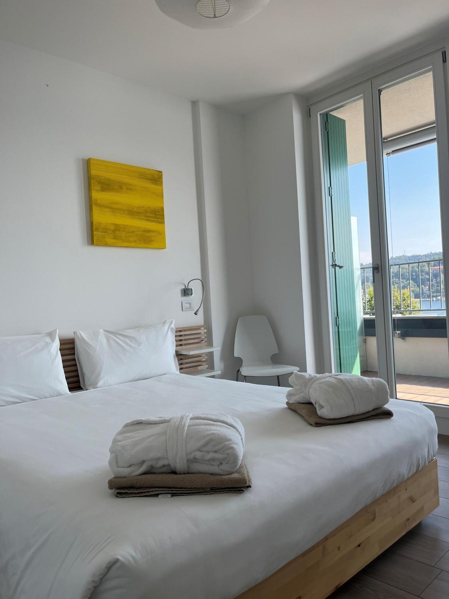 Serviced Apartments By Hotel De Charme Laveno-Mombello Exterior photo